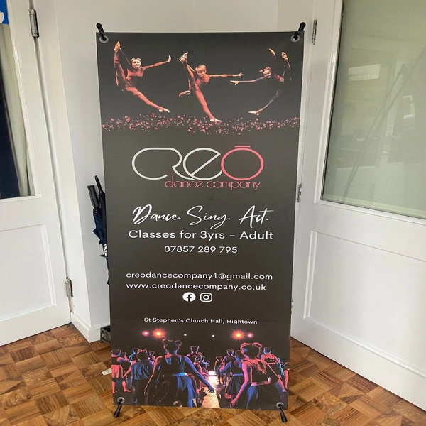  Tri - Banner Stand Medium Creo